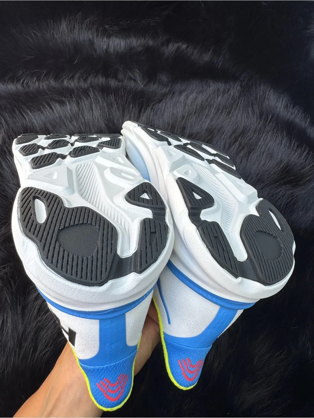 HOKA Clifton 9 Running Shoe